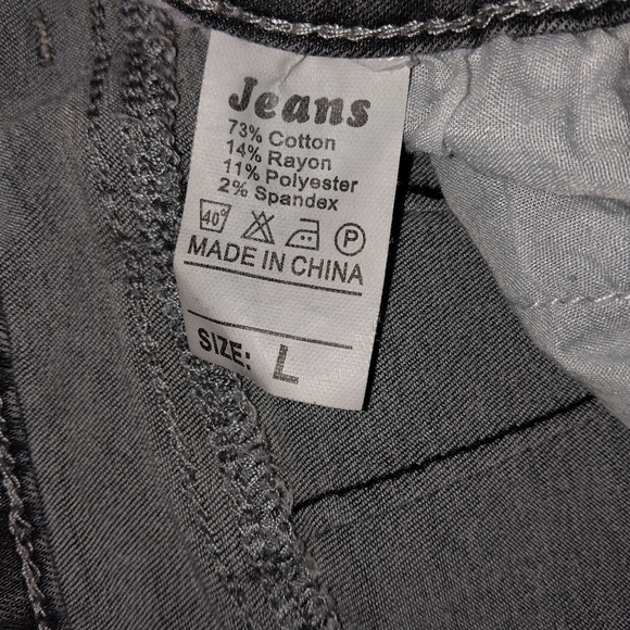 Gray and White Jean Shorts - Picture 7 of 7